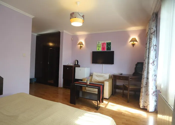 Πανσιόν Yanita 4*