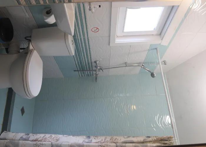 Yanita Πανσιόν