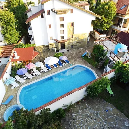Casa de hóspedes Yanita 4*
