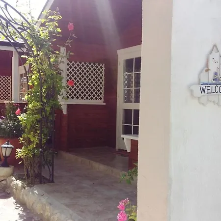 Guest house Yanita 4*